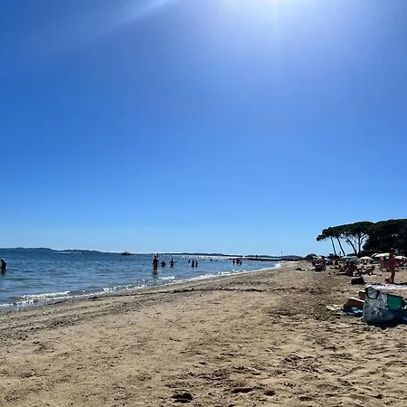 Mazet Les Maures Proche Plage Commerces *