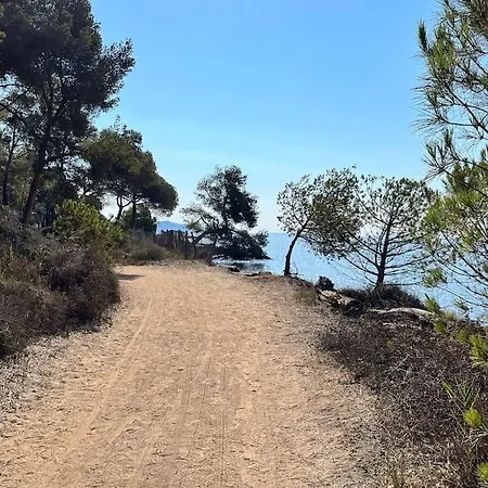 Mazet Les Maures Proche Plage Commerces